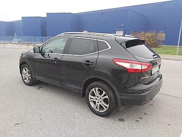 Nissan Qashqai: 1.2 l | 2015 г. SUV/4x4 na lalafo.rs Nissan Qashqai: 1.2 l | 2015 г. SUV/4x4