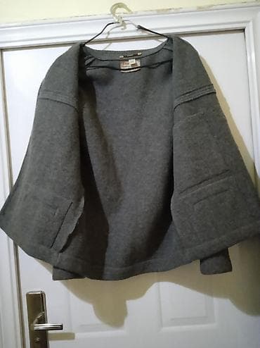 Visokokvalitetan i skupocen nemački vintage džemper od čiste vune na lalafo.rs — 9 Visokokvalitetan i skupocen nemački vintage džemper od čiste vune — 9