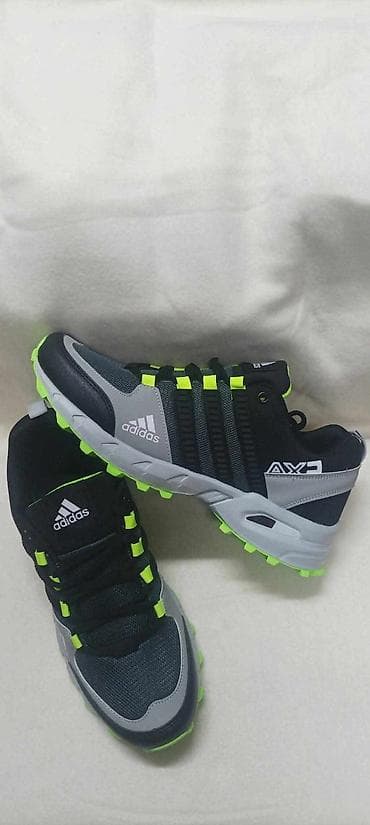 Muska obuća
velicina od 41 do 46 na lalafo.rs — 4 Muska obuća
velicina od 41 do 46 — 4