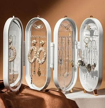 Organizator nakita U beloj boji Za minđuše, lančiće, narukvice Na na lalafo.rs — 2 Organizator nakita U beloj boji Za minđuše, lančiće, narukvice Na — 2