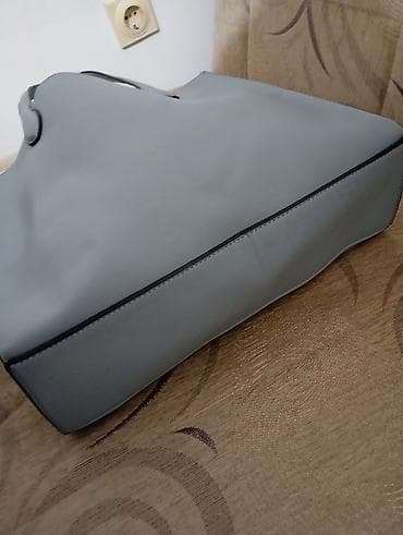 Carpisa torba nova 1000 Sive boje sa tri pregrade at lalafo.rs — 8 Carpisa torba nova 1000 Sive boje sa tri pregrade — 8