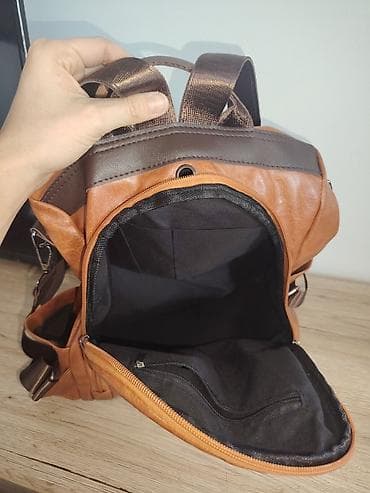 Torba/rančić od eko-kože, toplo braon boje sa tamno braon detaljima at lalafo.rs — 3 Torba/rančić od eko-kože, toplo braon boje sa tamno braon detaljima — 3