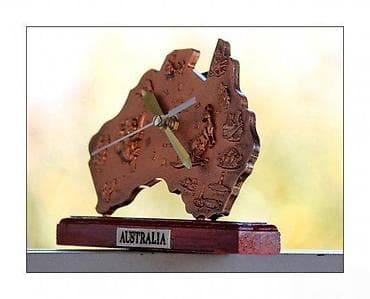 Dva Kaminska vintage sata AUSTRALIJA i Pepeljara AUSTRALIJA. Cene su na lalafo.rs — 6 Dva Kaminska vintage sata AUSTRALIJA i Pepeljara AUSTRALIJA. Cene su — 6