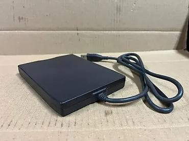 USB Eksterni čitač disketa - DELL; Floppy Diskette Drive 3.5"; U na lalafo.rs — 5 USB Eksterni čitač disketa - DELL; Floppy Diskette Drive 3.5"; U — 5