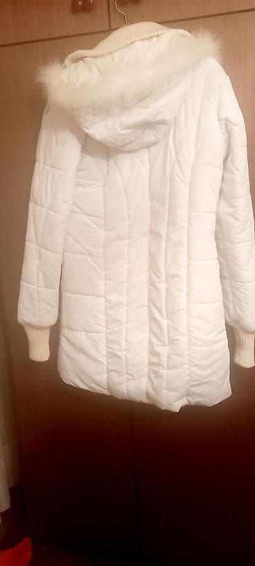 pantalone butiku ali: Bela ženska zimska jakna sa kapuljačom i krznom - Duga, prošivena na lalafo.rs — 1 pantalone butiku ali: Bela ženska zimska jakna sa kapuljačom i krznom - Duga, prošivena — 1