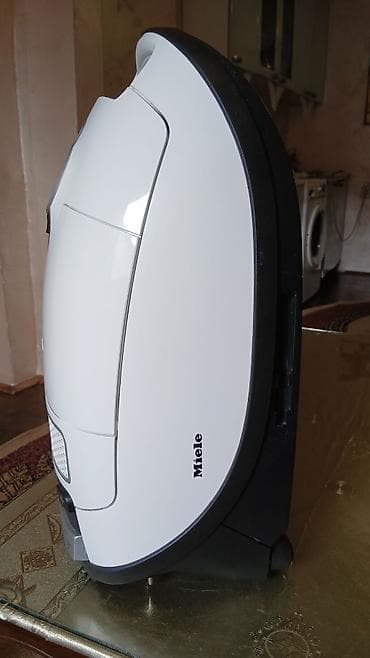 Miele S8340 EcoLine usisivač s kesom - Snaga EcoLine motora, više na lalafo.rs — 3 Miele S8340 EcoLine usisivač s kesom - Snaga EcoLine motora, više — 3