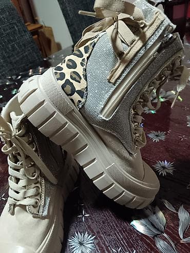 Ženske patike/čizme sa platformom – broj 39. - Dizajn: kombinacija na lalafo.rs — 4 Ženske patike/čizme sa platformom – broj 39. - Dizajn: kombinacija — 4