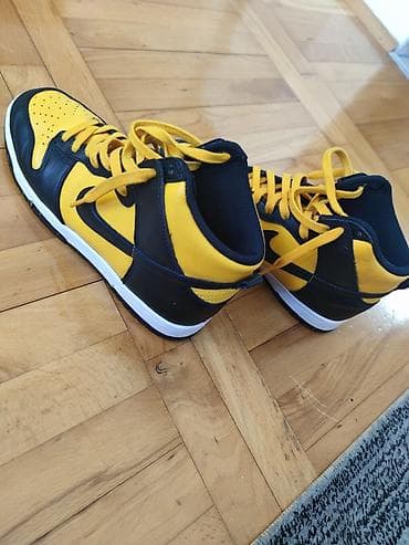 Nike patike, high dunk, žute, prelepe. Kupljene u Italiji, original na lalafo.rs — 4 Nike patike, high dunk, žute, prelepe. Kupljene u Italiji, original — 4