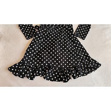 Crna haljina sa tufnama – XS • Kroj: preklop (wrap) sa vezivanjem u na lalafo.rs — 6 Crna haljina sa tufnama – XS • Kroj: preklop (wrap) sa vezivanjem u — 6