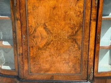 Antique Dressers: Stara stilska komoda u intarziji Stara stilska komoda Diskretno at lalafo.rs — 15 Antique Dressers: Stara stilska komoda u intarziji Stara stilska komoda Diskretno — 15