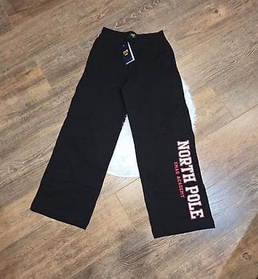 Crne široke trenerke OVS – “NORTH POLE XMAS ACADEMY” print vel.od 12 na lalafo.rs — 1 Crne široke trenerke OVS – “NORTH POLE XMAS ACADEMY” print vel.od 12 — 1