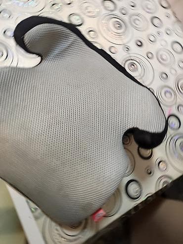 Dečije auto-sedište – buster (podizač). Mirjevo - Tip at lalafo.rs — 1 Dečije auto-sedište – buster (podizač). Mirjevo - Tip — 1