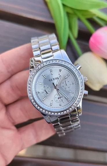 GUESS ženski ručni sat – elegantan hronografski dizajn u punom na lalafo.rs GUESS ženski ručni sat – elegantan hronografski dizajn u punom