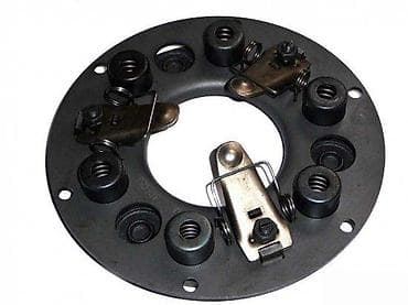 Zamajac/ploča kvačila – nosač opruga za traktor Opis: - Okrugla na lalafo.rs Zamajac/ploča kvačila – nosač opruga za traktor Opis: - Okrugla