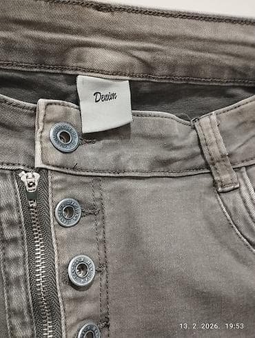 Sive farmerke – slim/skinny kroj - Dužina 98 cm širina struka 39 cm - na lalafo.rs — 6 Sive farmerke – slim/skinny kroj - Dužina 98 cm širina struka 39 cm - — 6