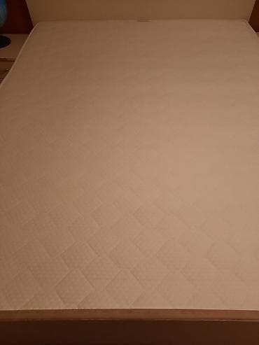 Dušek bez oštećenja 160x200x22 polovan na lalafo.rs Dušek bez oštećenja 160x200x22 polovan