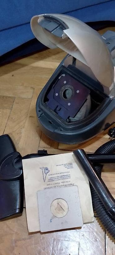 Usisivač FIŠER PRICE 2200 w na platnenu vreću i dobiće se jedna na lalafo.rs — 4 Usisivač FIŠER PRICE 2200 w na platnenu vreću i dobiće se jedna — 4