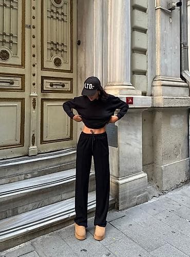 Kompleti trerke oysho materijal 3100din Vel s m l Duzina pantalona na lalafo.rs — 4 Kompleti trerke oysho materijal 3100din Vel s m l Duzina pantalona — 4