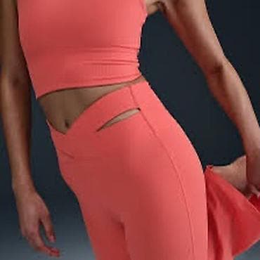bermude teksas br: NIKE Zenvy Rib Women's High-Waisted Flared Leggings vel. S NOVO
HJ na lalafo.rs — 3 bermude teksas br: NIKE Zenvy Rib Women's High-Waisted Flared Leggings vel. S NOVO
HJ — 3