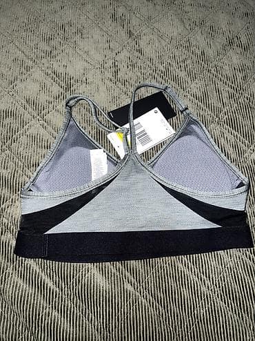 Women's T-shirts and tops: NIKE Indy Bra vel. S, M NOVO
CZ at lalafo.rs — 3 Women's T-shirts and tops: NIKE Indy Bra vel. S, M NOVO
CZ — 3