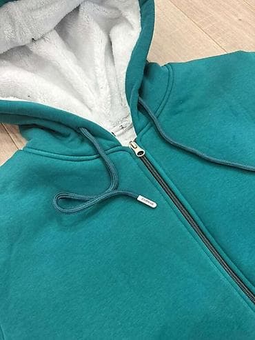 Dukserice sa krznom 3850din Velicine od S do 3XL Kvalitet vrhunski na lalafo.rs — 4 Dukserice sa krznom 3850din Velicine od S do 3XL Kvalitet vrhunski — 4