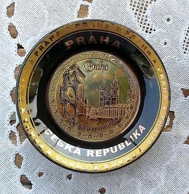 MOSKVA, Prag, Budimpešta suveniri, ukrasniir tanjiri. Cena za komad na lalafo.rs — 9 MOSKVA, Prag, Budimpešta suveniri, ukrasniir tanjiri. Cena za komad — 9