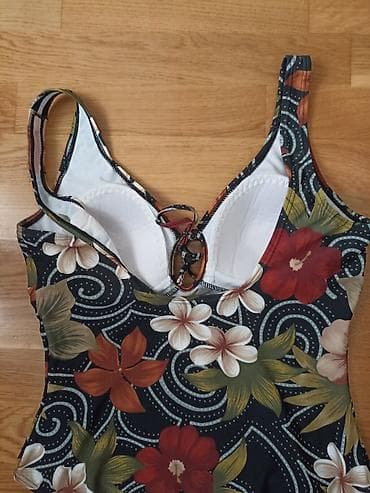 Kupaci kao nov,velicina xl na lalafo.rs Kupaci kao nov,velicina xl