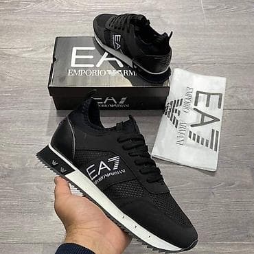 Broj 40-44
Cena 3900 din na lalafo.rs — 4 Broj 40-44
Cena 3900 din — 4