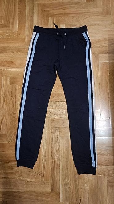 Dečije trenerka-donji deo Page One Young - Model: donji deo trenerke na lalafo.rs Dečije trenerka-donji deo Page One Young - Model: donji deo trenerke