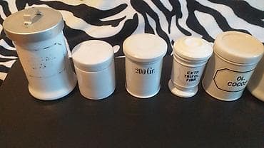 Apotekarske laboratorijske posude kao sa slika posalji poruku ili na lalafo.rs — 10 Apotekarske laboratorijske posude kao sa slika posalji poruku ili — 10