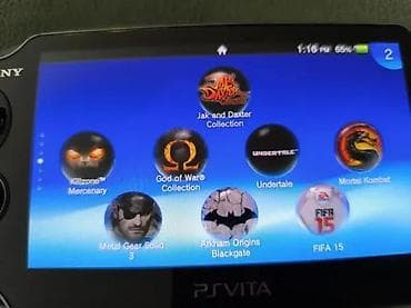Prodajem Sony Playstation VITA konzolu. Model 1004 sa odlicnim OLED na lalafo.rs — 5 Prodajem Sony Playstation VITA konzolu. Model 1004 sa odlicnim OLED — 5