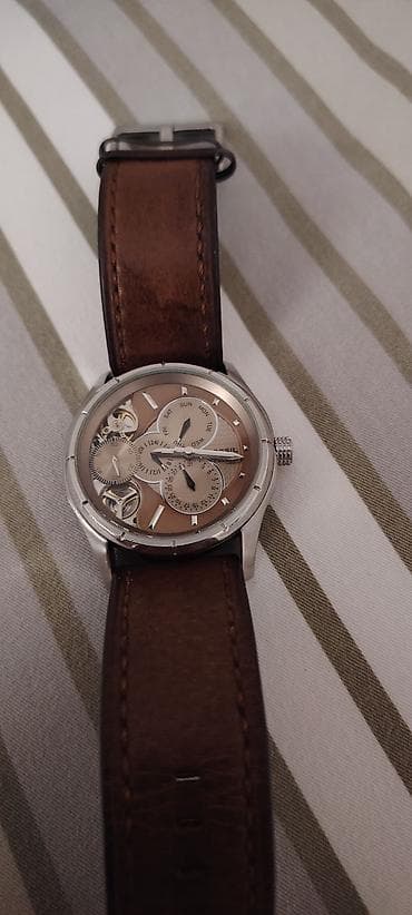 Muški ručni Fossil sat sa automatskim mehanizmom. Sat ima braon kožnu na lalafo.rs — 1 Muški ručni Fossil sat sa automatskim mehanizmom. Sat ima braon kožnu — 1