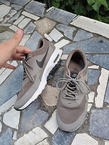 Nike Air Max Tavas, zenske patike – sivo/maslinasta boja - Gornjište na lalafo.rs — 1 Nike Air Max Tavas, zenske patike – sivo/maslinasta boja - Gornjište — 1