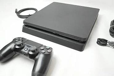 U ponudi Sony Playstation 4. Konzola je SLIM model, odlično očuvana na lalafo.rs U ponudi Sony Playstation 4. Konzola je SLIM model, odlično očuvana
