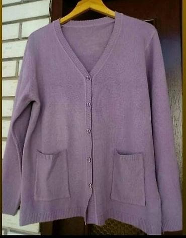 Dzemper vel 2XL u super stanju na lalafo.rs Dzemper vel 2XL u super stanju