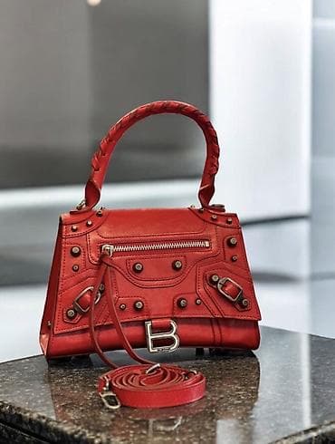 Set torbi – različiti modeli sa dugim podesivim kaiševima - Bež GG at lalafo.rs — 4 Set torbi – različiti modeli sa dugim podesivim kaiševima - Bež GG — 4