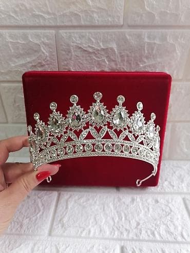 Svečane srebrne tijare sa kristalima - Elegantan dizajn sa bogato na lalafo.rs — 3 Svečane srebrne tijare sa kristalima - Elegantan dizajn sa bogato — 3