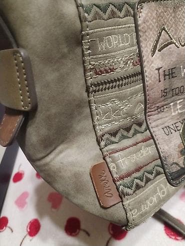 zenske original guess: Anekke torba – model sa putničkim motivima - Brend: Anekke - Dizajn na lalafo.rs — 2 zenske original guess: Anekke torba – model sa putničkim motivima - Brend: Anekke - Dizajn — 2