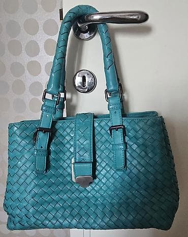 BOTTEGA VENETA turquoise Intrecciato Leather Roma Tote. VENETA kožna at lalafo.rs BOTTEGA VENETA turquoise Intrecciato Leather Roma Tote. VENETA kožna