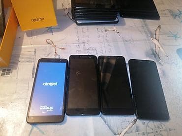 Lot pametnih telefona – različiti brendovi i modeli Sadržaj lota na lalafo.rs — 5 Lot pametnih telefona – različiti brendovi i modeli Sadržaj lota — 5