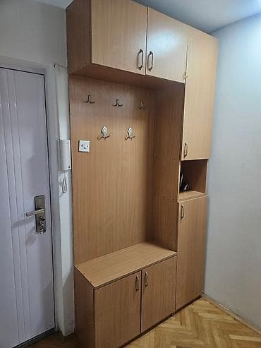 Furniture: Garderober
Širina 120 cm, visina 240 cm at lalafo.rs — 2 Furniture: Garderober
Širina 120 cm, visina 240 cm — 2