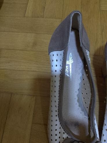 Sandals: Sandalete,velicina 41,obuvene par puta,koza i kozno gaziste.Cena 900 at lalafo.rs — 5 Sandals: Sandalete,velicina 41,obuvene par puta,koza i kozno gaziste.Cena 900 — 5