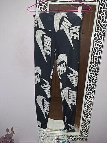 Odlicno ocuvane helanke. Odgovaraju za S/M velicinu. Nisu original! na lalafo.rs Odlicno ocuvane helanke. Odgovaraju za S/M velicinu. Nisu original!