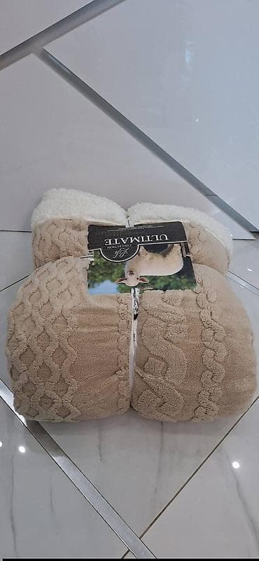 Blankets and Bedspreads: Krznene deke - Ultra mekane, dvoslojne deke: spolja sa reljefnim at lalafo.rs — 4 Blankets and Bedspreads: Krznene deke - Ultra mekane, dvoslojne deke: spolja sa reljefnim — 4