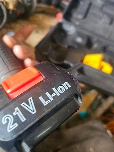 Cordless Power Tools: Bežična akumulatorska bušilica/odvijač 21V Li‑ion Busilica ispravan at lalafo.rs — 5 Cordless Power Tools: Bežična akumulatorska bušilica/odvijač 21V Li‑ion Busilica ispravan — 5