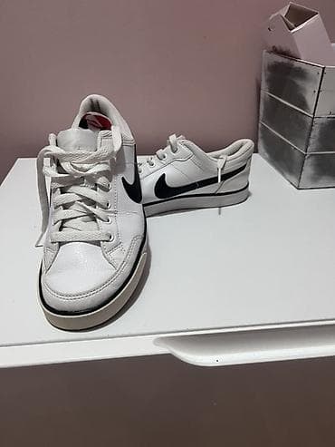 1) Nike Renew (crno‑sive sa roze detaljima) - Sportske patike sa Nike na lalafo.rs — 2 1) Nike Renew (crno‑sive sa roze detaljima) - Sportske patike sa Nike — 2