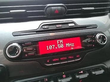 Transport: Alfa Romeo Giulietta cd radio. Alfa Romeo Giulietta cd radioOriginalni at lalafo.rs — 2 Transport: Alfa Romeo Giulietta cd radio. Alfa Romeo Giulietta cd radioOriginalni — 2