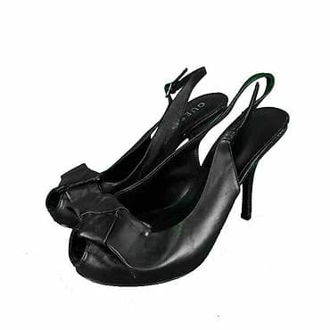Sandale guess, vel. 36, koža marka: guess 36 materijal: koža dužina na lalafo.rs Sandale guess, vel. 36, koža marka: guess 36 materijal: koža dužina