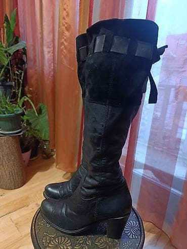 High boots, 38, color - Black at lalafo.rs — 1 High boots, 38, color - Black — 1