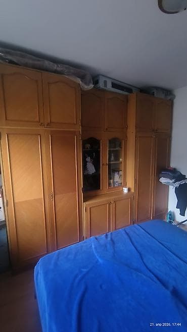 Prodajem komplet orman sa deljivim komponentima. Dimenzije ormana na lalafo.rs Prodajem komplet orman sa deljivim komponentima. Dimenzije ormana